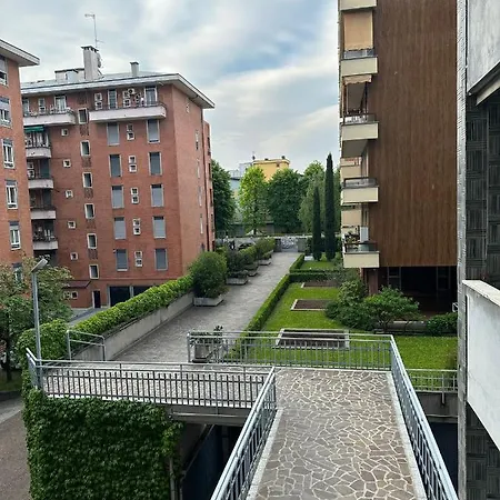 Lägenhet Trilocale In Mezzo Al